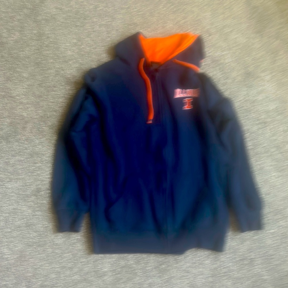 Illinois state University hood size S